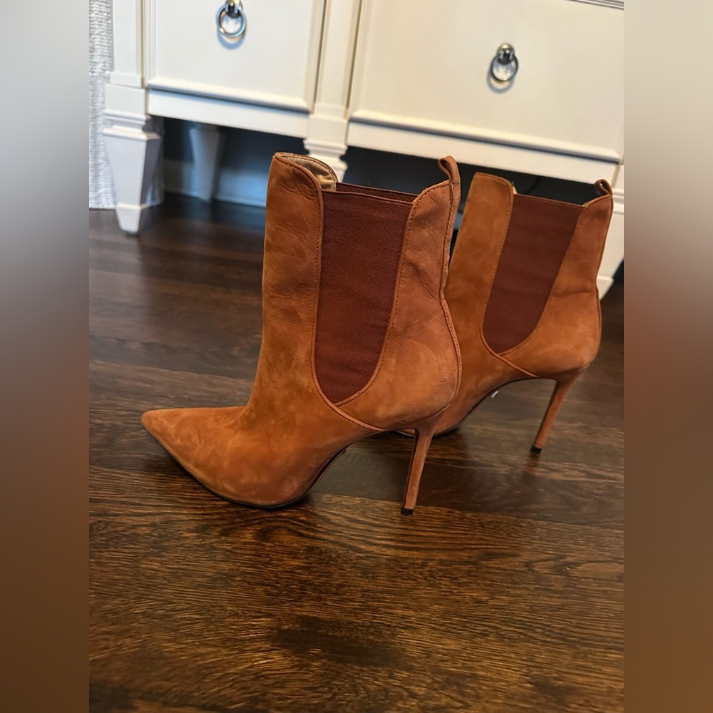 Schutz heeled bootie. Worn once, great conditionn